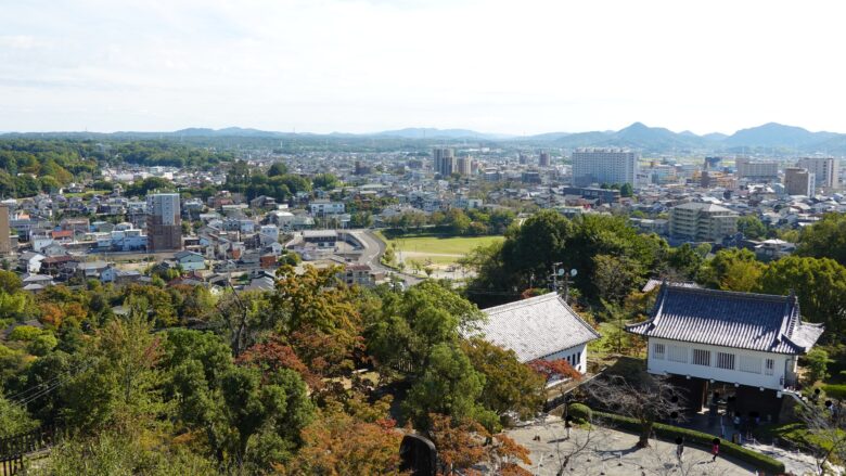 本丸側の風景、犬山市街を見渡せる