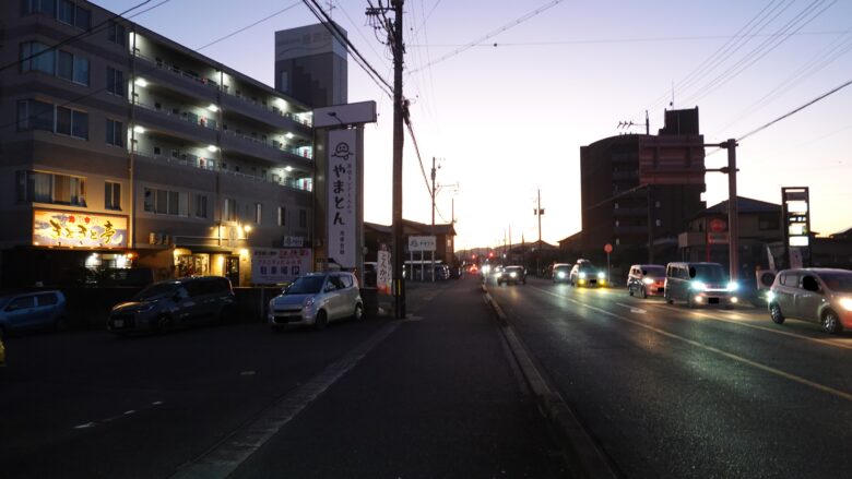 秋は日が暮れるのが早い