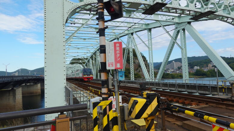 完全に鉄道専用になっている