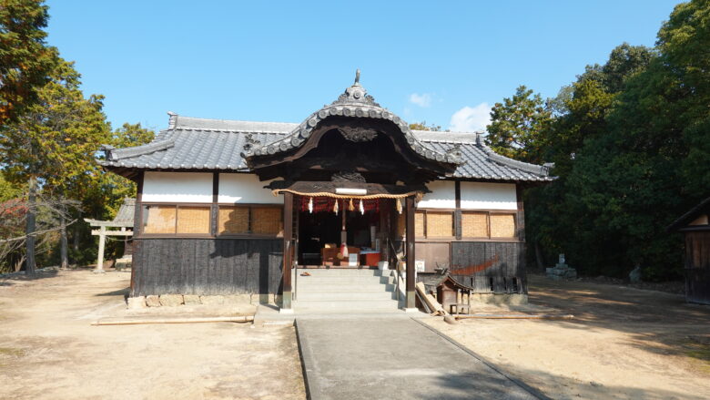 貴船神社（拝殿）