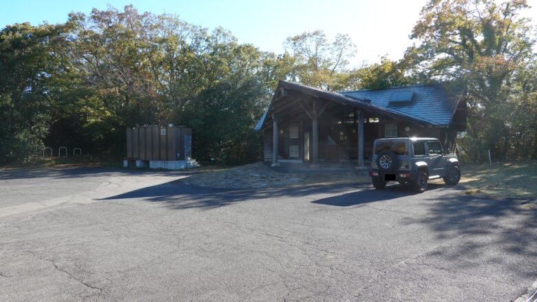 大崎山園地の駐車場