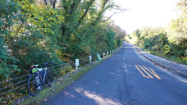 どこまでも坂道が続いていそうに思えてしまう