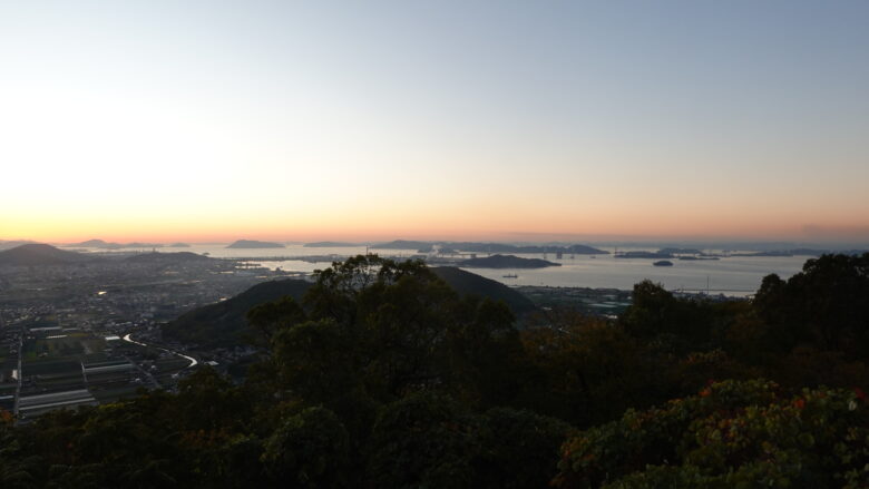 白峰展望台で見る夕景