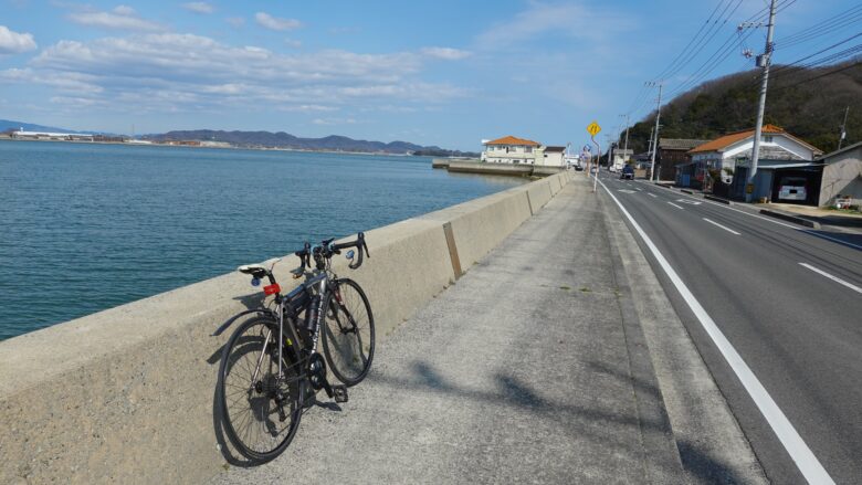 再び海岸線へ