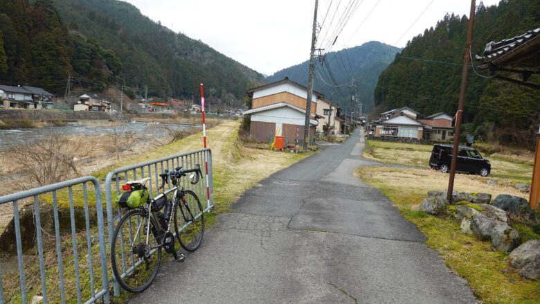 集落が見えてきた