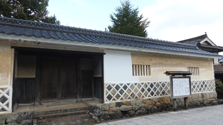脇本陣、大原宿で唯一の長屋門をもつ建物なんだとか