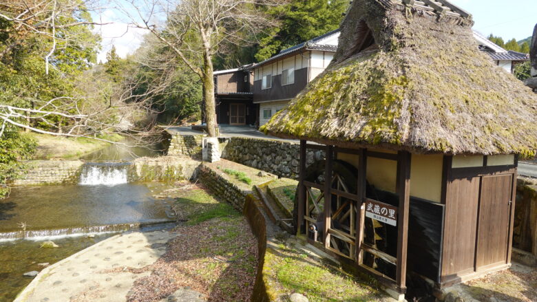 宮本川の水車