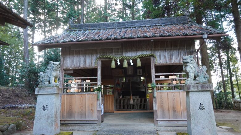 武蔵神社(拝殿)