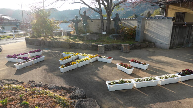 花壇の並びが面白い