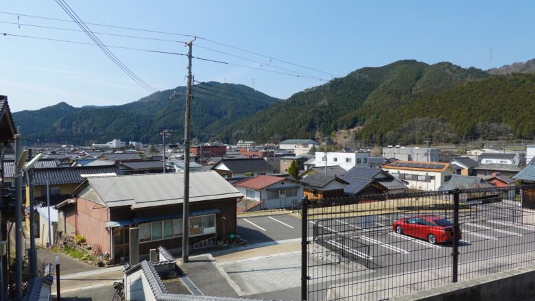 生野町口銀谷の町並み