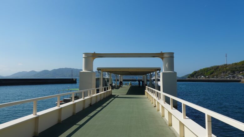 粟島港 船乗り場