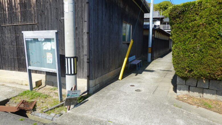 路地へ入ろう