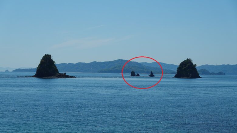 夫婦岩（玉理島・寒戸島）