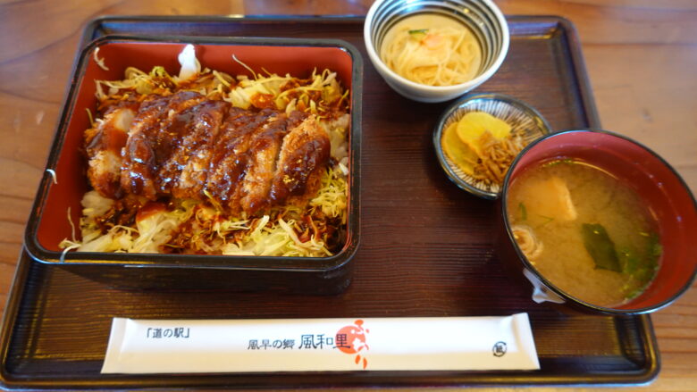 ソースかつ重