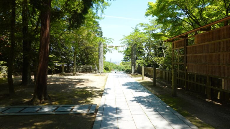 歩きやすい参道
